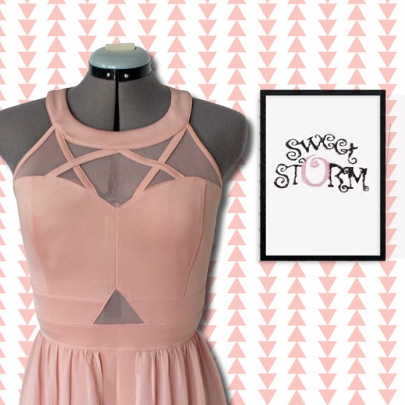 Sweet Storm Blush Walk Through Maxi Jumper - Picture 2 of 5